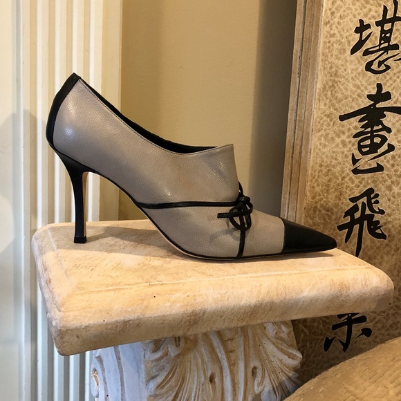NIB MANOLO BLAHNIK EU 39.5 US 8.5-9 - Picture 1 of 7